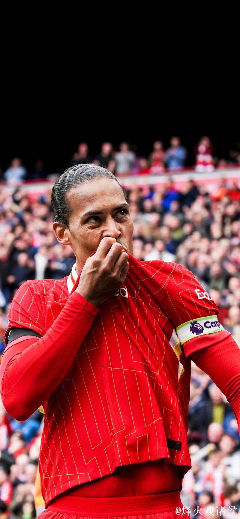 范戴克成为本季英超20+次空中对抗球员中成功率之最,达80% 范戴克成为本季英超20+次空中对抗球员中成功率之最,达80%