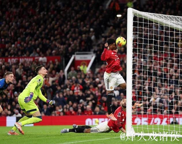 曼联平伯恩茅斯4-4,B费表现媲美贝克汉姆,阿莫林刷新队史尴尬纪录 曼联平伯恩茅斯4-4,B费表现媲美贝克汉姆,阿莫林刷新队史尴尬纪录